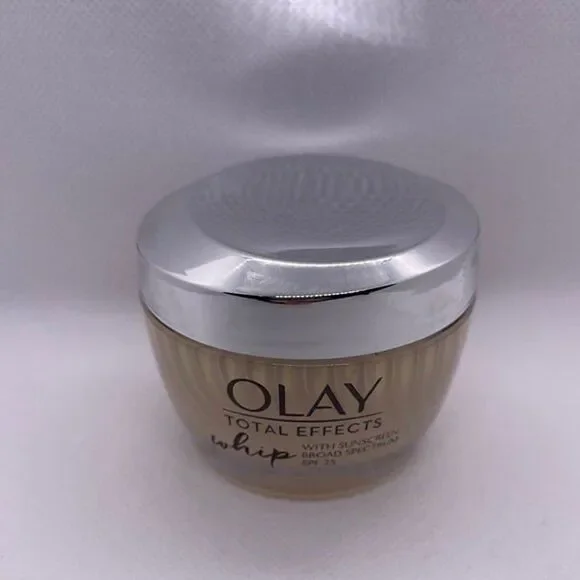 Olay Total Effects SPF Sunscreen Whip Face Moisturizer - Picture 7 of 10